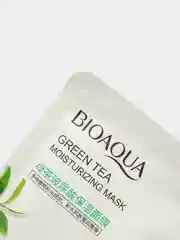 Зеленый тканевая маска для лица с природными экстрактами