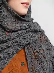 Серый шаль из пряжи ангора, ручная работа