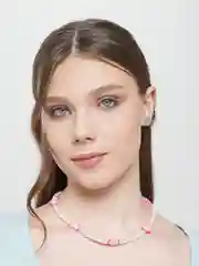 Розовый чокер с сердечками из бисера