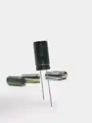 5 штук 1800мкФ 6.3в Конденсатор LOW ESR 1800UF 6.3V 105C 10х21 WL JAMICON