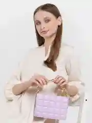 Лавандовый женская текстурная сумка с модной цепью