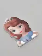 Зеленый кабошон вырубка