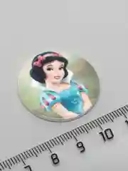 Белый кабошон вырубка фишки, 3 см
