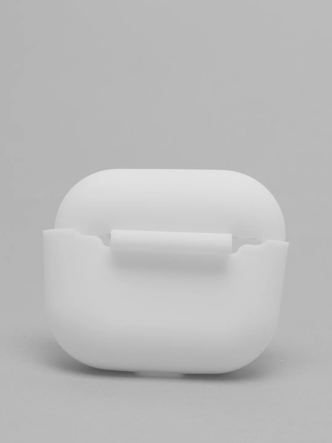 Серебряный силиконовый чехол для AirPods 3