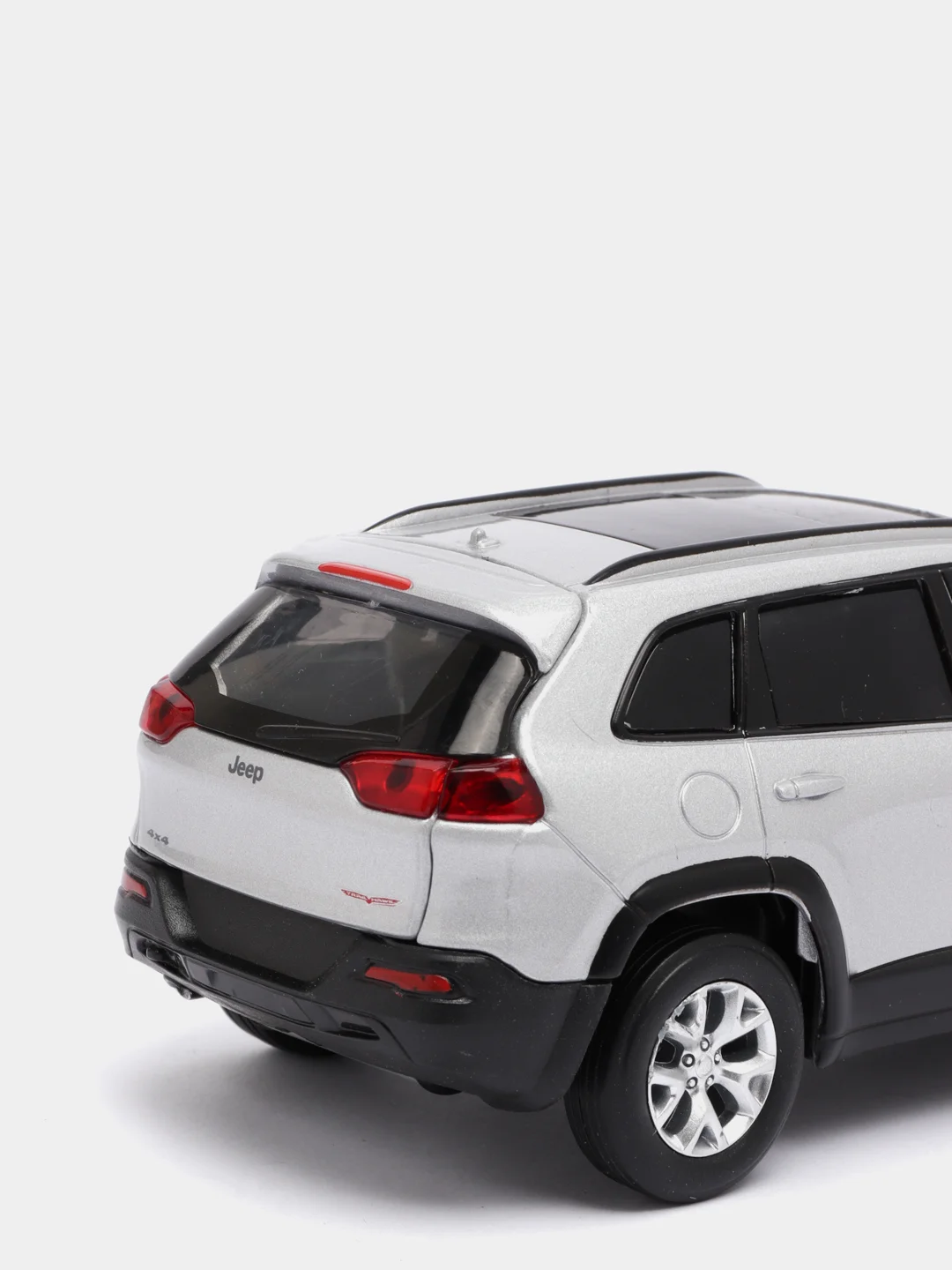 Машинка металлическая Jeep Cherokee, 1:32, 15,3 см, JB1251498