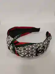Угольный ободок-чалма для волос