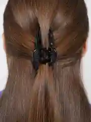 Черный краб для волос,