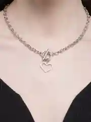 Серебряный ожерелье НА ЦЕПОЧКЕ С СЕРДЕЧКОМ