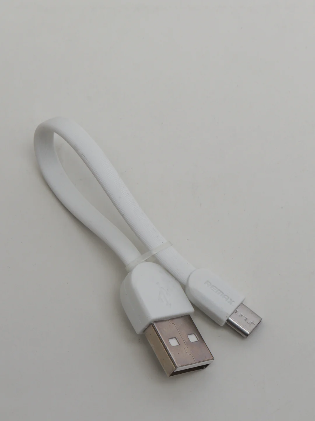 Белый мобильный аккумулятор (PowerBank) REMAX Dot Series RPP-88 10000 mAh