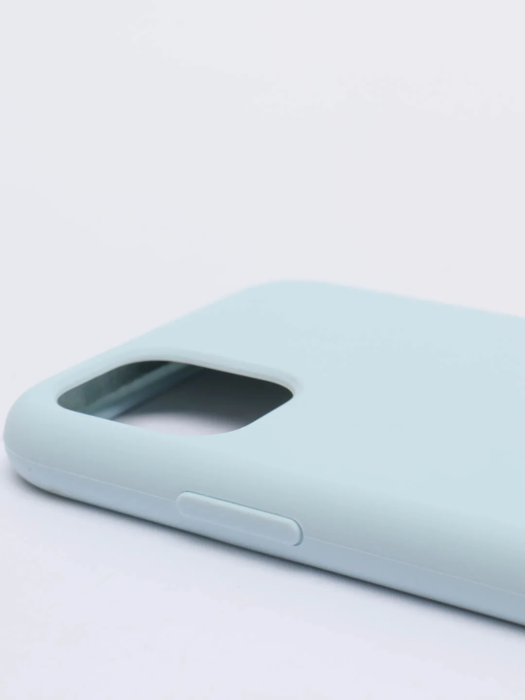 Ледяной чехол Silicone Case для iPhone 11 с закрытым низом