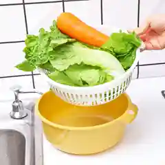 Коричневый дуршлаг с миской