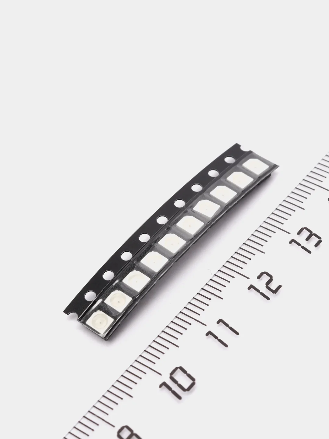 30 штук Светодиод SMD 3528 желтый 150-250mcd 592nm 2V 20mA