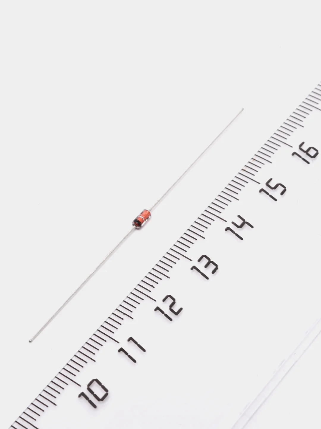 25 штук 13В 13V Стабилитрон 0.5W BZX55C13 DO-35 1/2W