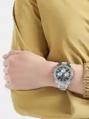 Серый женский подарочный набор: наручные часы с браслетом