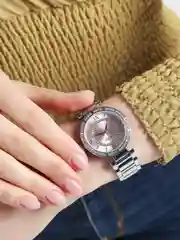 Розовый женские наручные часы