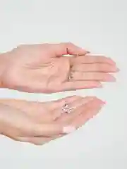 Зеленый подвеска на леске, циркон