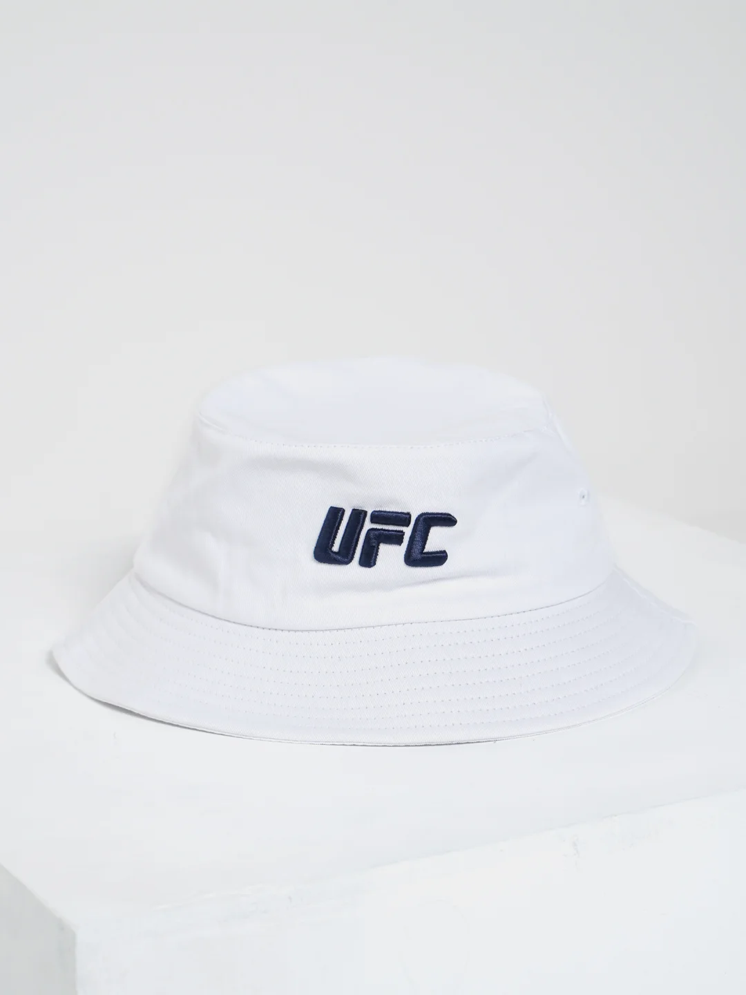 Белый панама с вышивкой UFC, унисекс, разные цвета