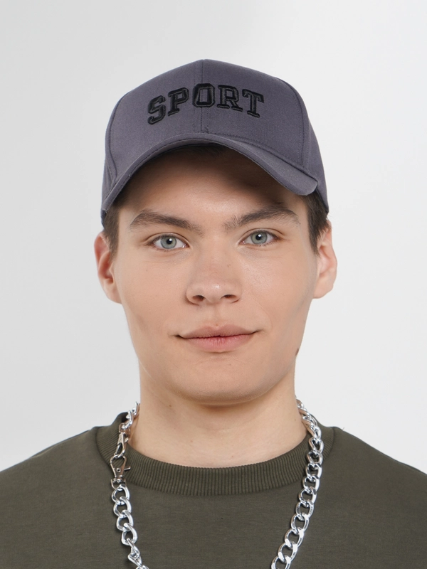 Бейсболка унисекс с вышивкой Sport
