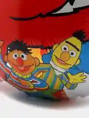 Белый фольгированный шар Happy