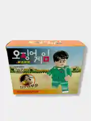 Оранжевый конструктор для детей 8 в 1 "Игра в кальмара", 8 фигурок
