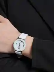 Серый женские часы Yazole 303 и 175