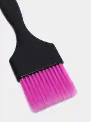 Фуксия кисть для окрашивания Gera Professional Идеал, белая щетина, цвет черный