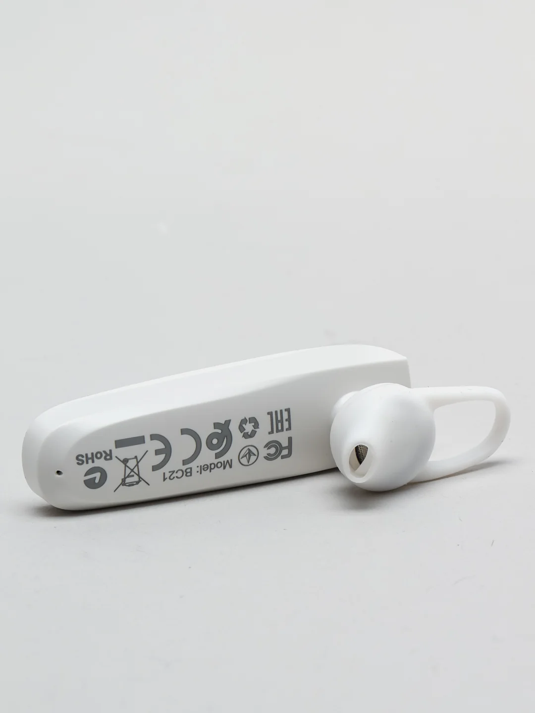 Белый bluetooth-гарнитура Borofone BC21