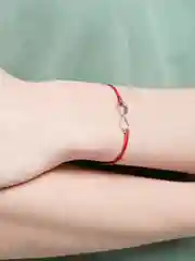 Лайм браслет красная нить с кулоном