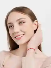 Бирюзовый браслет красная нить с кулоном