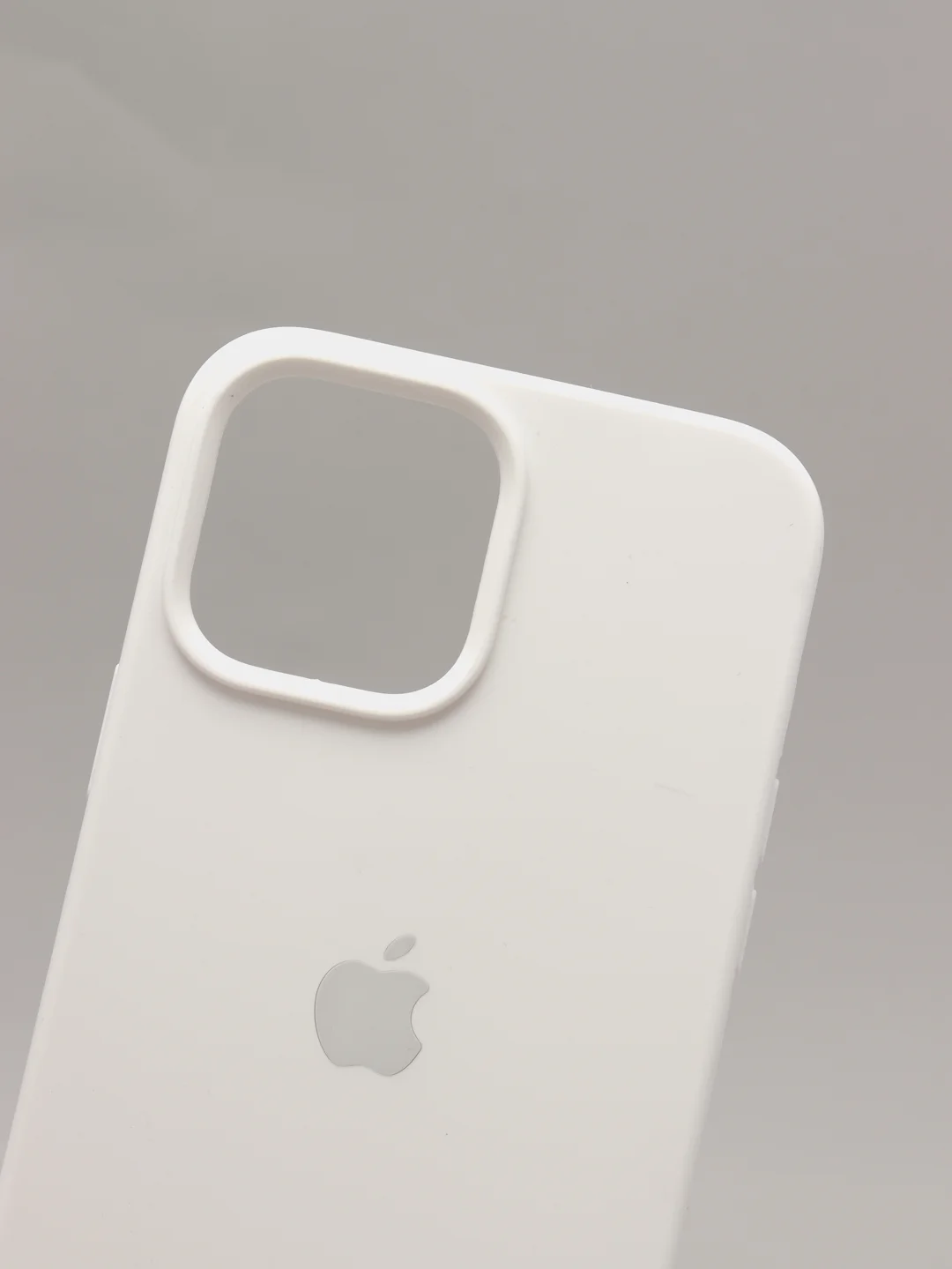 Белый чехол силиконовый Silicone Case для iPhone 13 Pro Max