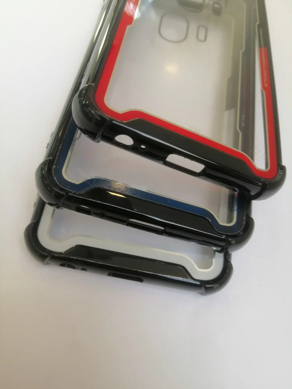 Красный чехол-накладка Samsung J4 2018, Sm400