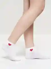 Белый носки с сердечком низкие
