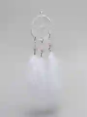 Белый ловец снов с перьями