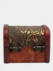 Бронзовый сувенир-сундук для хранения вещей и мелочей