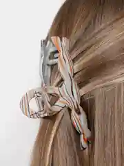 Серый каучуковый краб для волос
