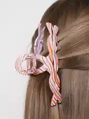 Розовый каучуковый краб для волос