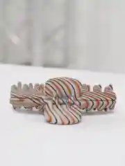 Серый каучуковый краб для волос