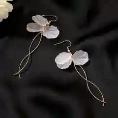 Белый серьги Aloha