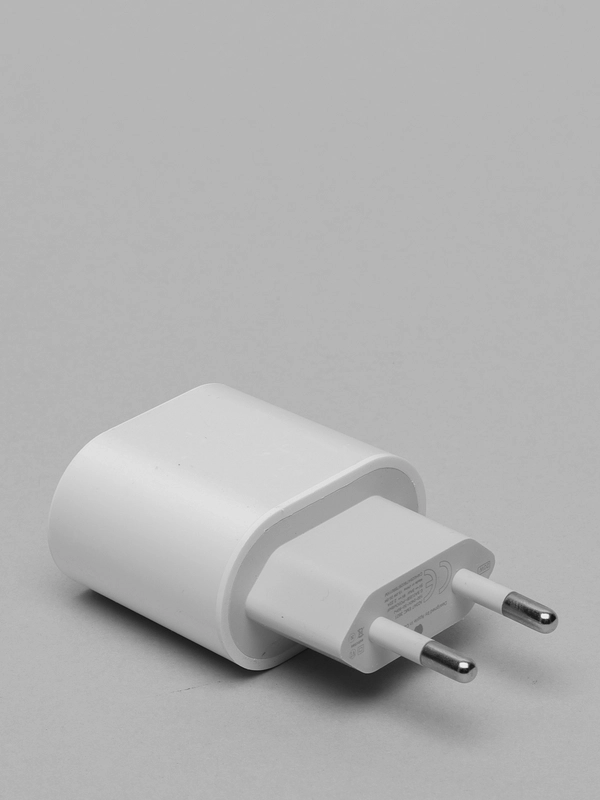 Сетевое зарядное устройство USB-C Power Adapter, 20W