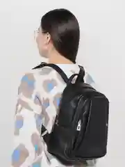 Черный рюкзак женский из экокожи