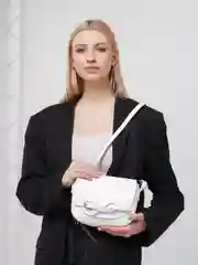 Белый сумка женская. Сумочка из искусственной кожи