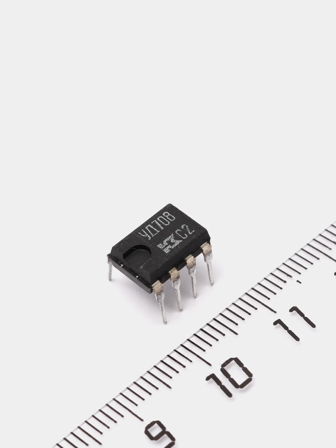 Микросхема КР140УД708