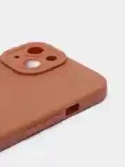 Коричневый силиконовый чехол для iPhone 13