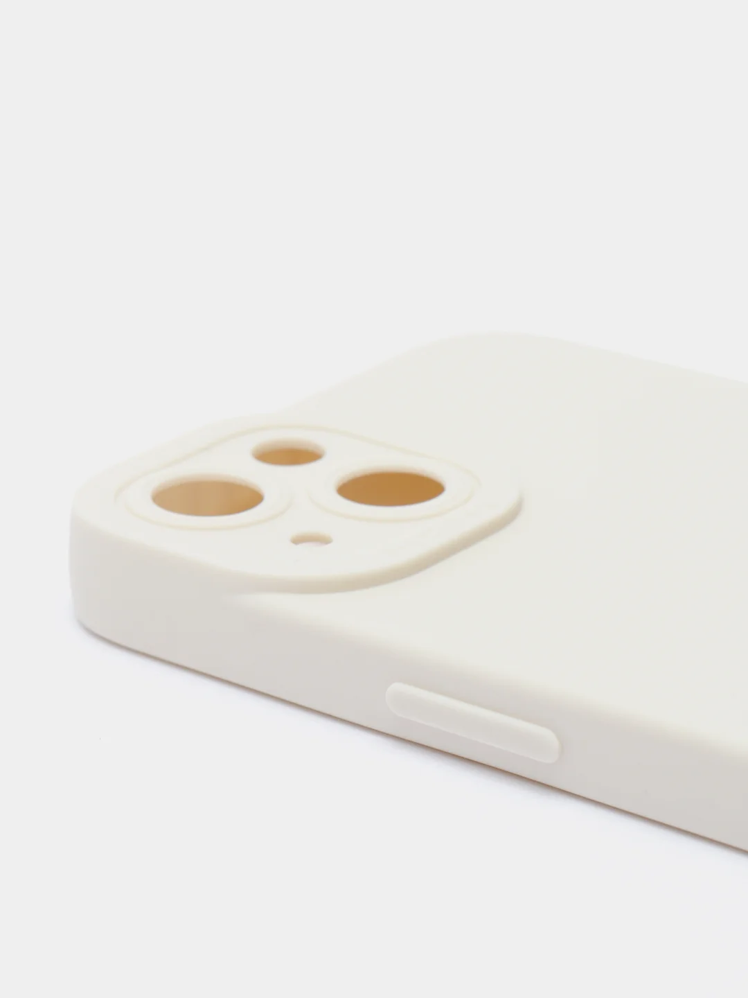 Бежевый силиконовый чехол для iPhone 13