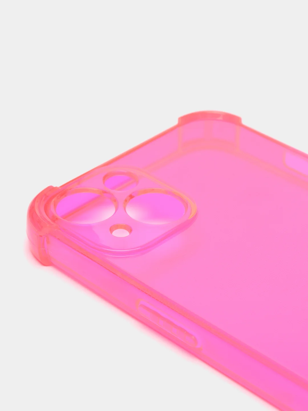 Розовый силиконовый противоударный чехол для iPhone 13 с защитой камеры