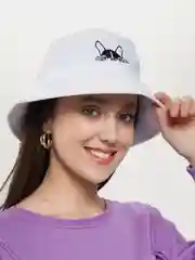 Белый панама летняя