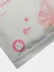 Розовый тканевая маска для лица