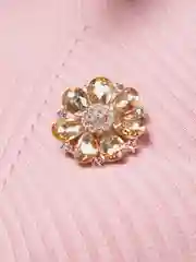 Оливковый брошь на булавке женская - Ромашка