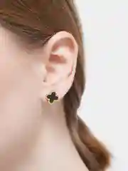 Черный серьги клевер