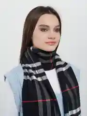 Черный зимний / весенний шарф кашемировый / палантин / в клетку